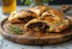 Calzone s pečeno čebulo sveže pečen