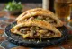 Sveže pečen Calzone z gobami in česnom