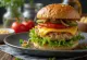 Puranji burger postrežen na krožniku