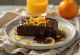 Pomarančna čokoladna torta v elegantni postrežbi