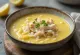 Avgolemono juha z rižem, limonina jajčna juha s piščančjo osnovo, postrežena s svežim peteršiljem