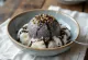 Svež bingsu s črnim sezamom, popolna poletna sladica