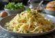 Pikantno kislo zelje (sauerkraut) postreženo